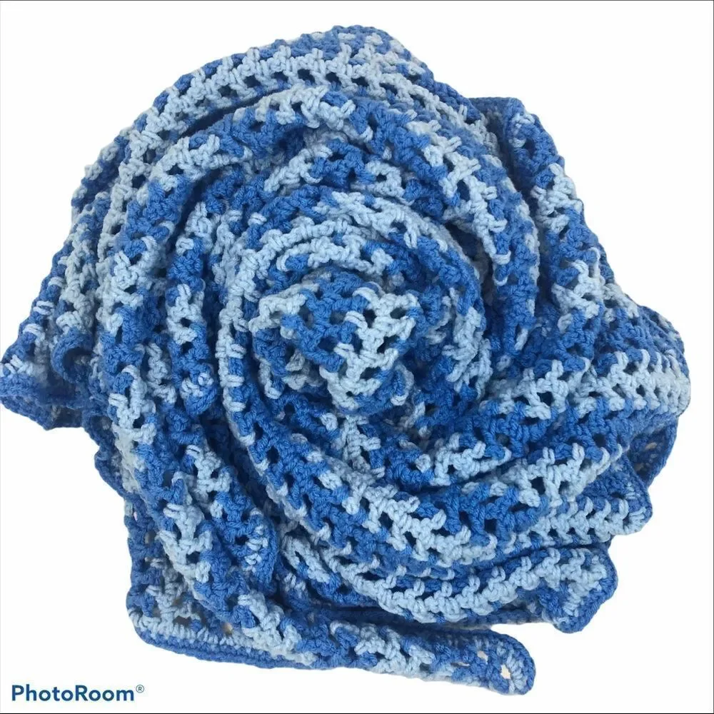 Hand made Knit Blue Blanket Brand New 52” x 45.5”‎